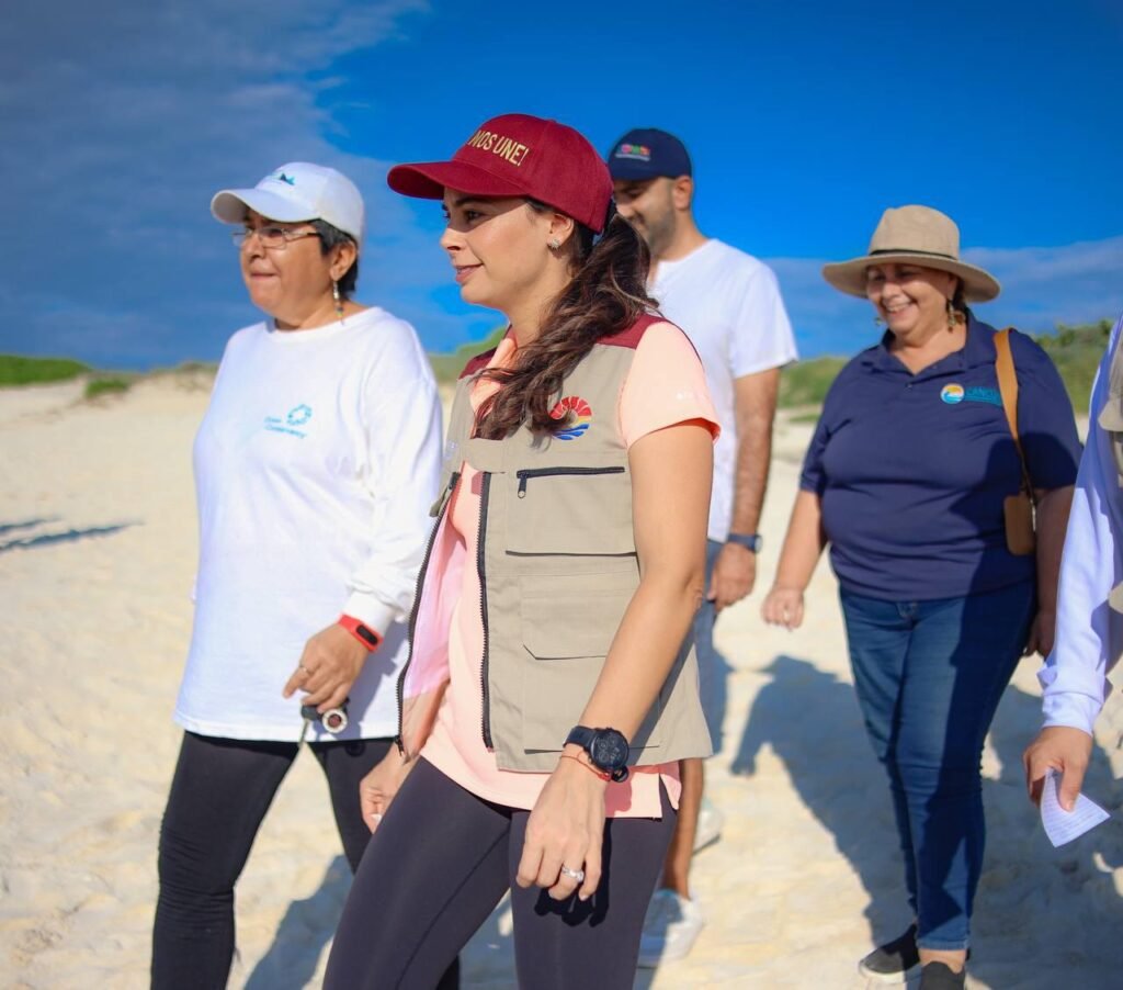 ANA PATY PERALTA IMPULSA LIMPIEZA DE PLAYAS EN CANCÚN CON RECOLECCIÓN MASIVA DE DESECHOS