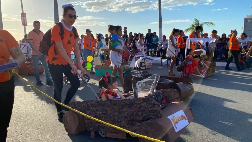 CORSO INFANTIL DEL CARNAVAL CAMPECHE 2025: UNA FIESTA DE COLOR Y TRADICIÓN