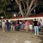 RETIRAN ESTRUCTURAS Y LANCHAS QUE INVADÍAN LA CICLOVÍA DEL MALECÓN EN CAMPECHE