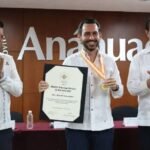 BERNARDO CUETO RIESTRA RECIBE RECONOCIMIENTO POR SU VISIÓN TURÍSTICA EN QUINTANA ROO