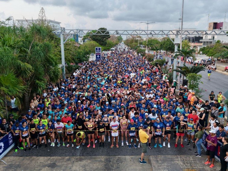 CELEBRAN CON ÉXITO MEDIO MARATÓN CANCÚN 2025