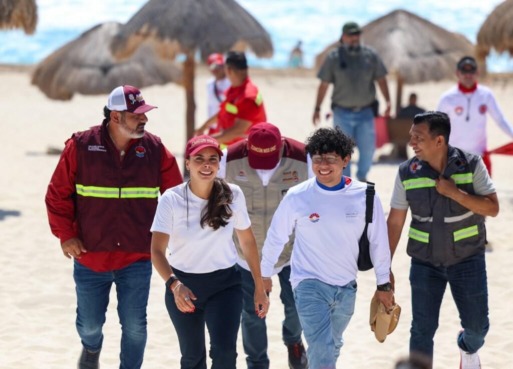 REFUERZA ANA PATY PERALTA ACCIONES DE RECOLECCIÓN DE SARGAZO EN PLAYAS PÚBLICAS