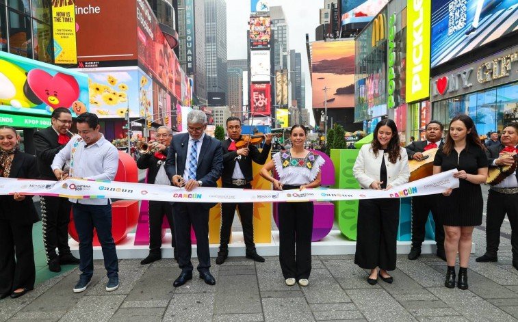 ANA PATY POSICIONA LA MARCA CANCÚN EN EL SITIO PUBLICITARIO MÁS EMBLEMÁTICO DE NUEVA YORK