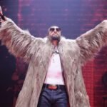 MALUMA FRENA SU CONCIERTO PARA REGAÑAR A MADRE CON BEBÉ EN EL PÚBLICO