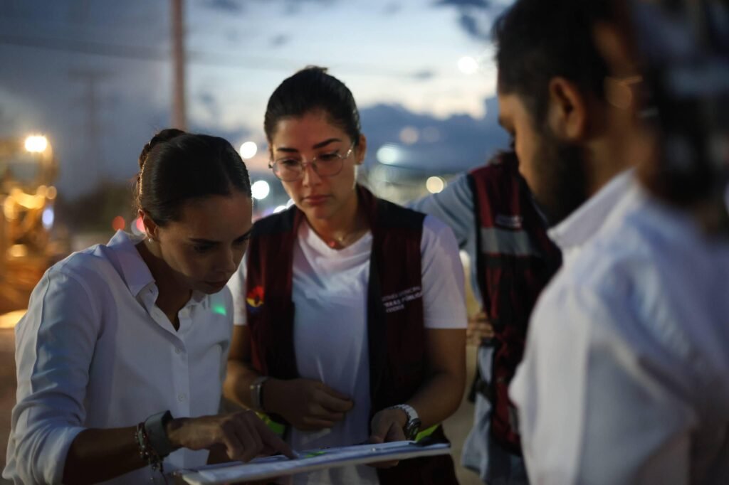 CANCÚN FORTALECE SU RED SEMAFÓRICA Y MOVILIDAD SEGURA CON OBRAS DE ORDENAMIENTO VIAL: ANA PATY PERALTA