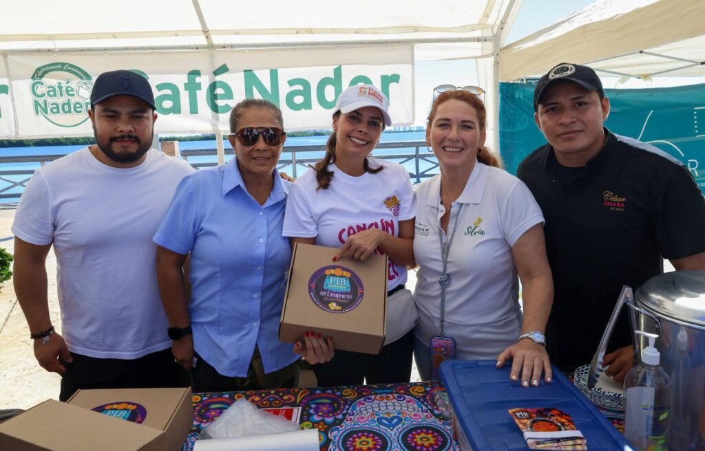 LLEVA ANA PATY PERALTA CONVIVENCIA DE “PASEO CANCUNENSE” A MALECÓN TAJAMAR