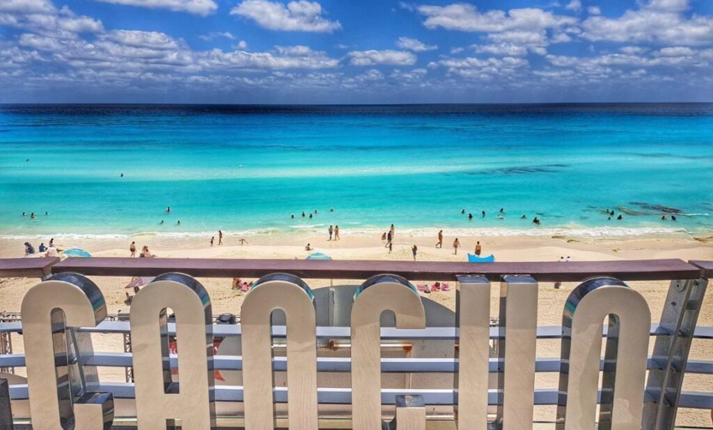 CANCÚN SE IMPONE COMO EL PARAÍSO PREFERIDO POR VIAJEROS DE EU PARA EL FIN DE AÑO