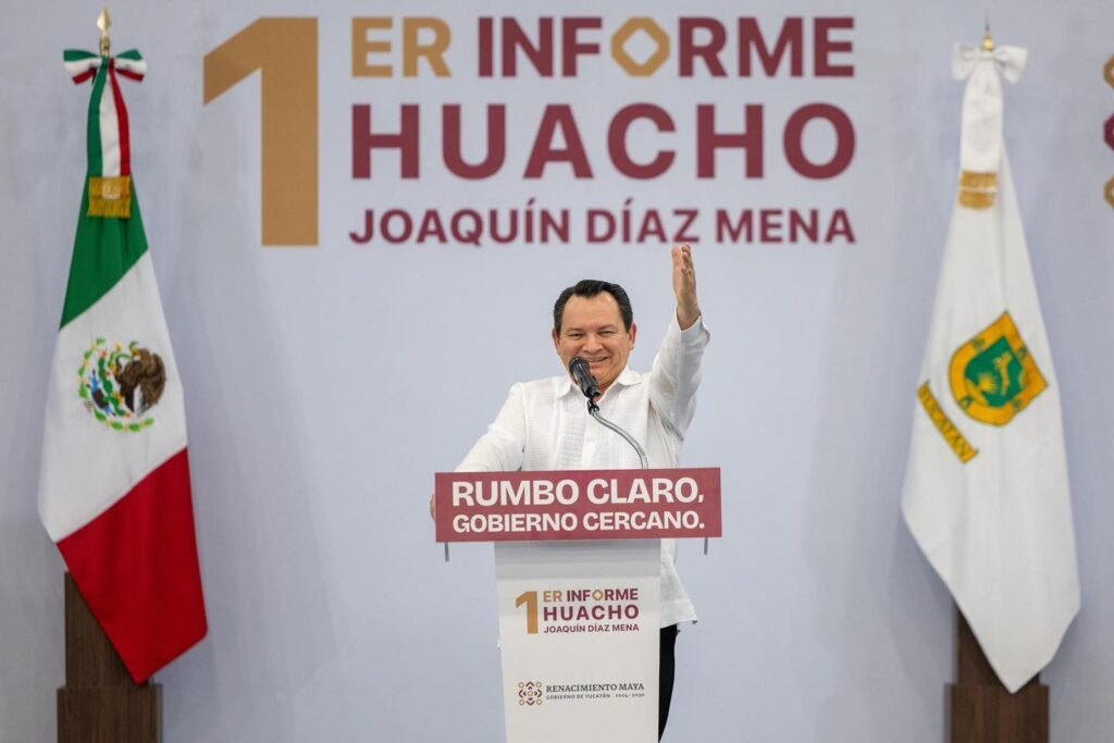 HUACHO DÍAZ MENA RINDE PRIMER INFORME Y DELINEA APUESTA ECONÓMICA Y SOCIAL PARA YUCATÁN