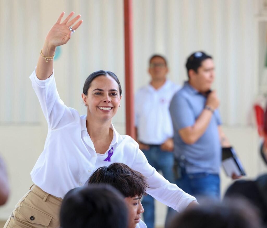 FORTALECEN PREVENCIÓN DE ADICCIONES Y SALUD MENTAL EN SECUNDARIA DE CANCÚN