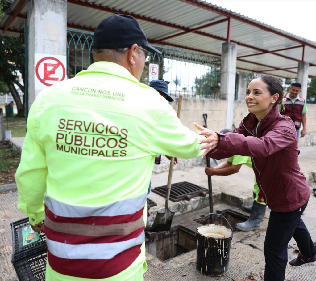 REDOBLA ANA PATY PERALTA LIMPIEZA DE REJILLAS Y POZOS DE ABSORCIÓN PARA BENEFICIO DE CIUDADANOS
